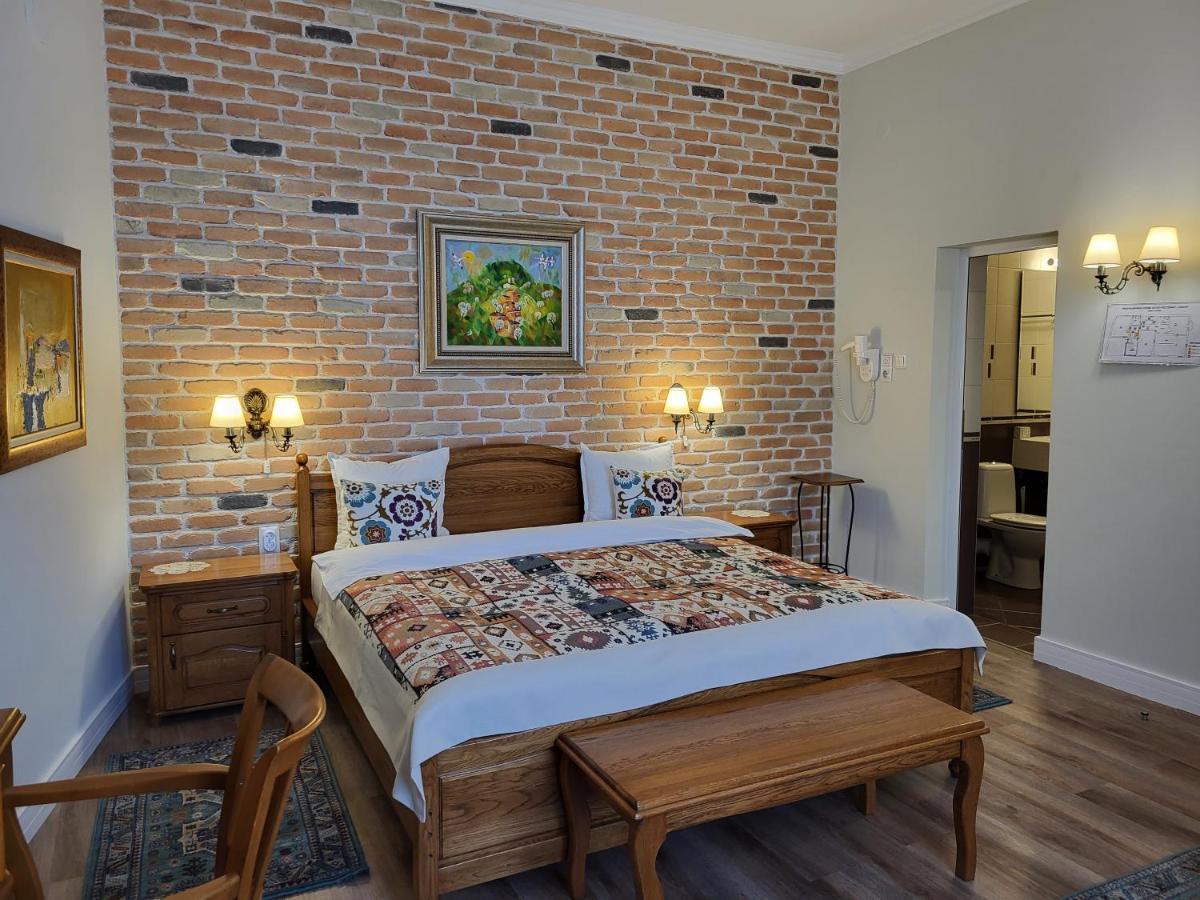 Hotel Odeon Φιλιππούπολη Εξωτερικό φωτογραφία